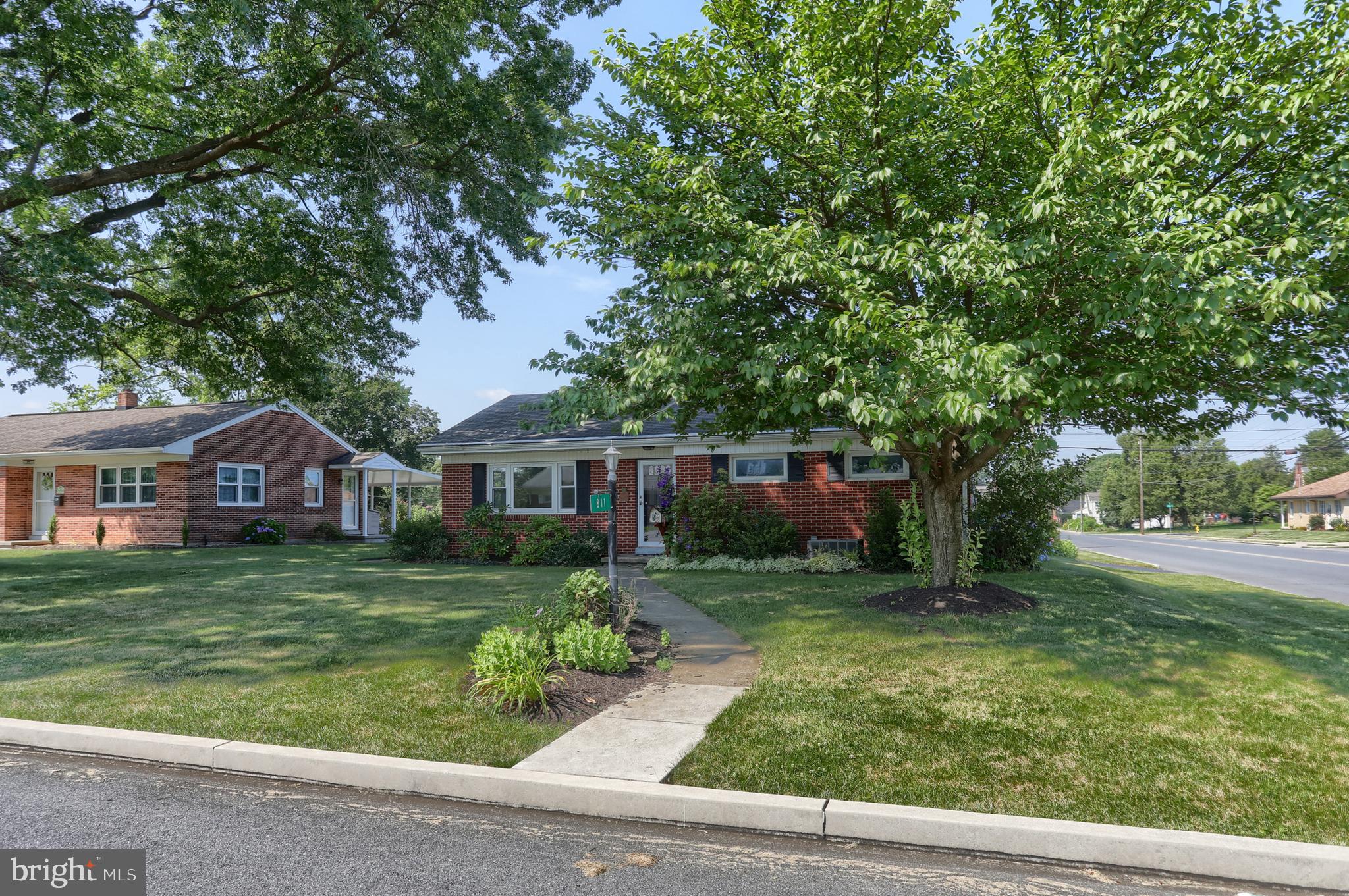 811 S HARRISON STREET