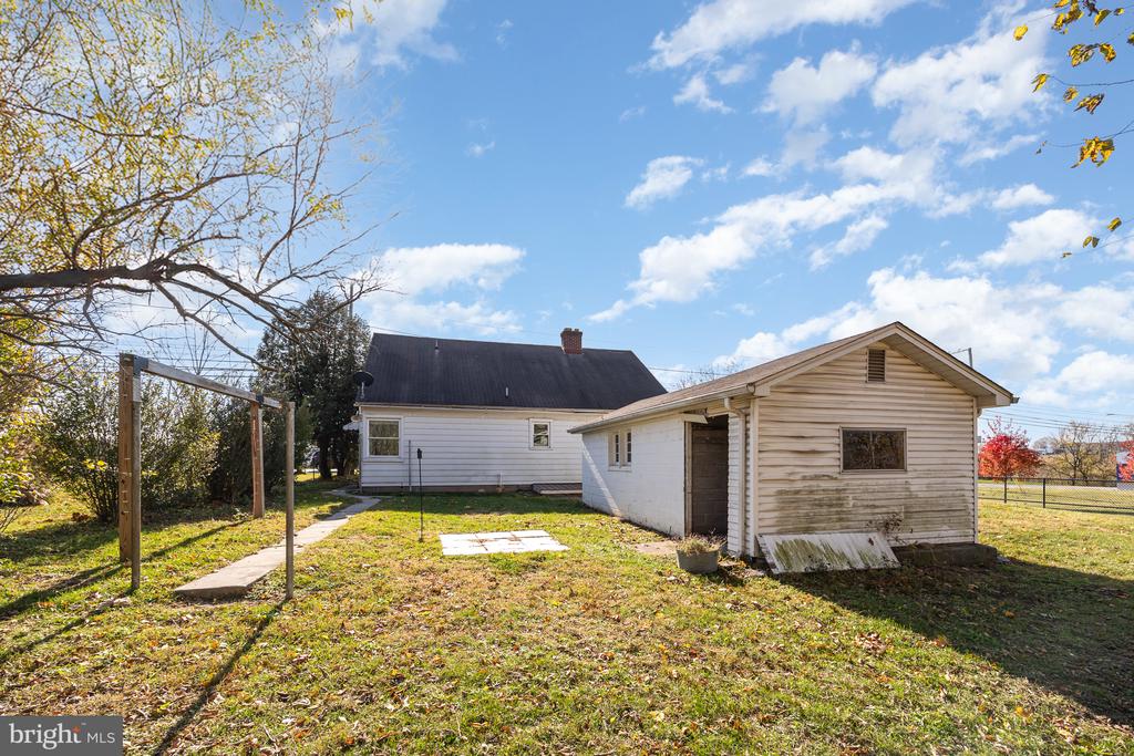 735 W MAIN STREET