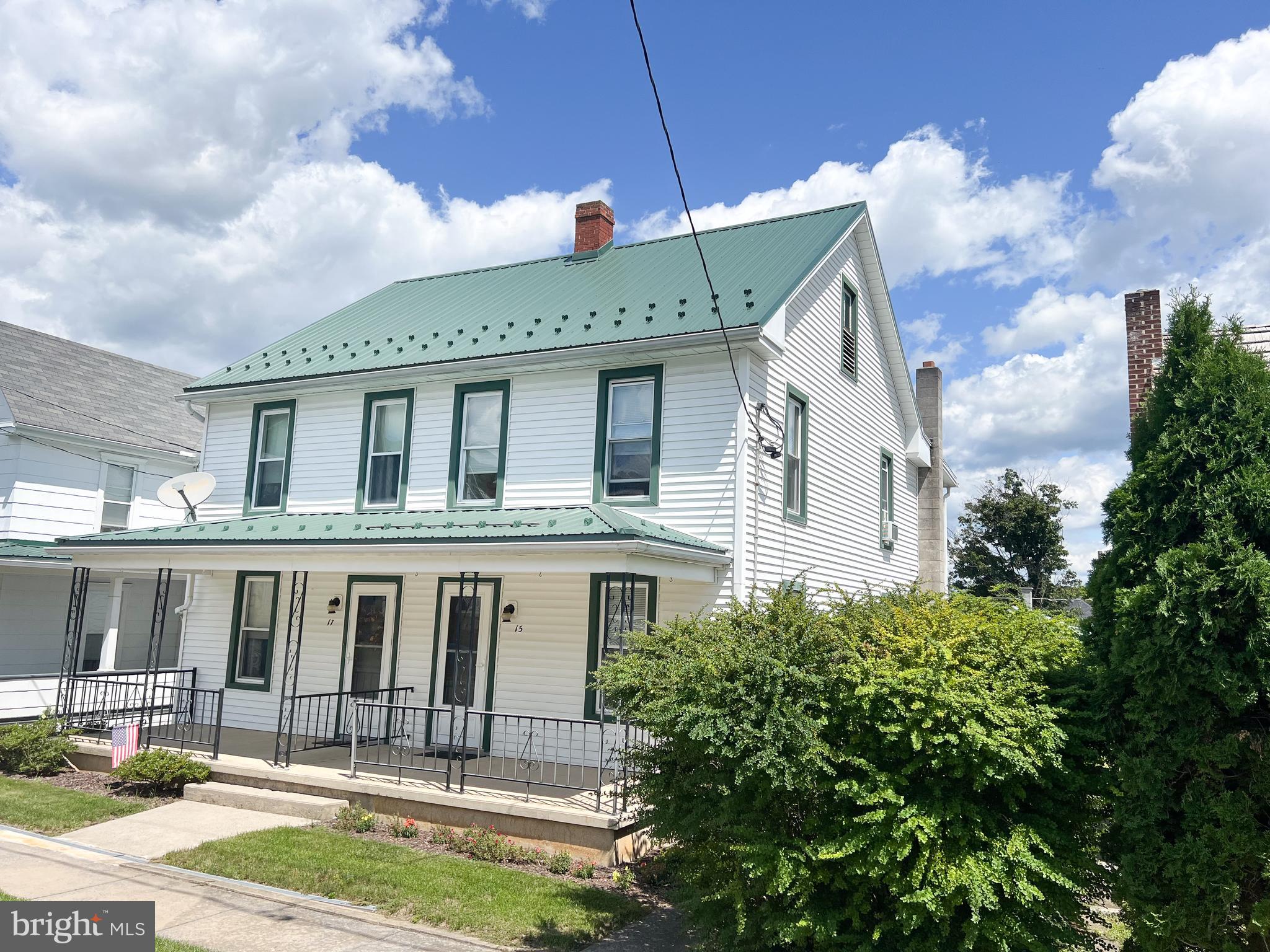 15 - 17 NORTH MANN AVENUE