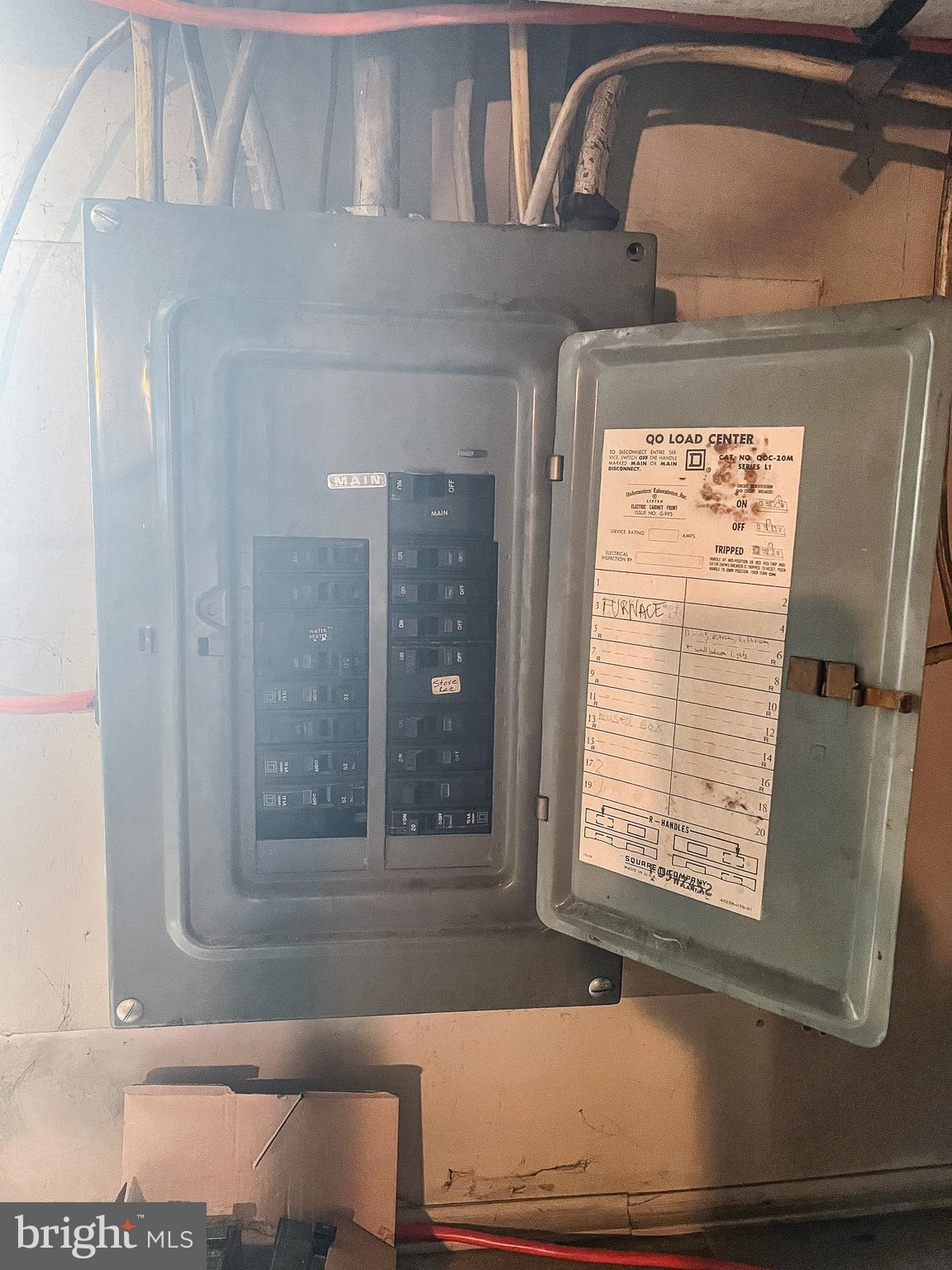 15 - 17 NORTH MANN AVENUE