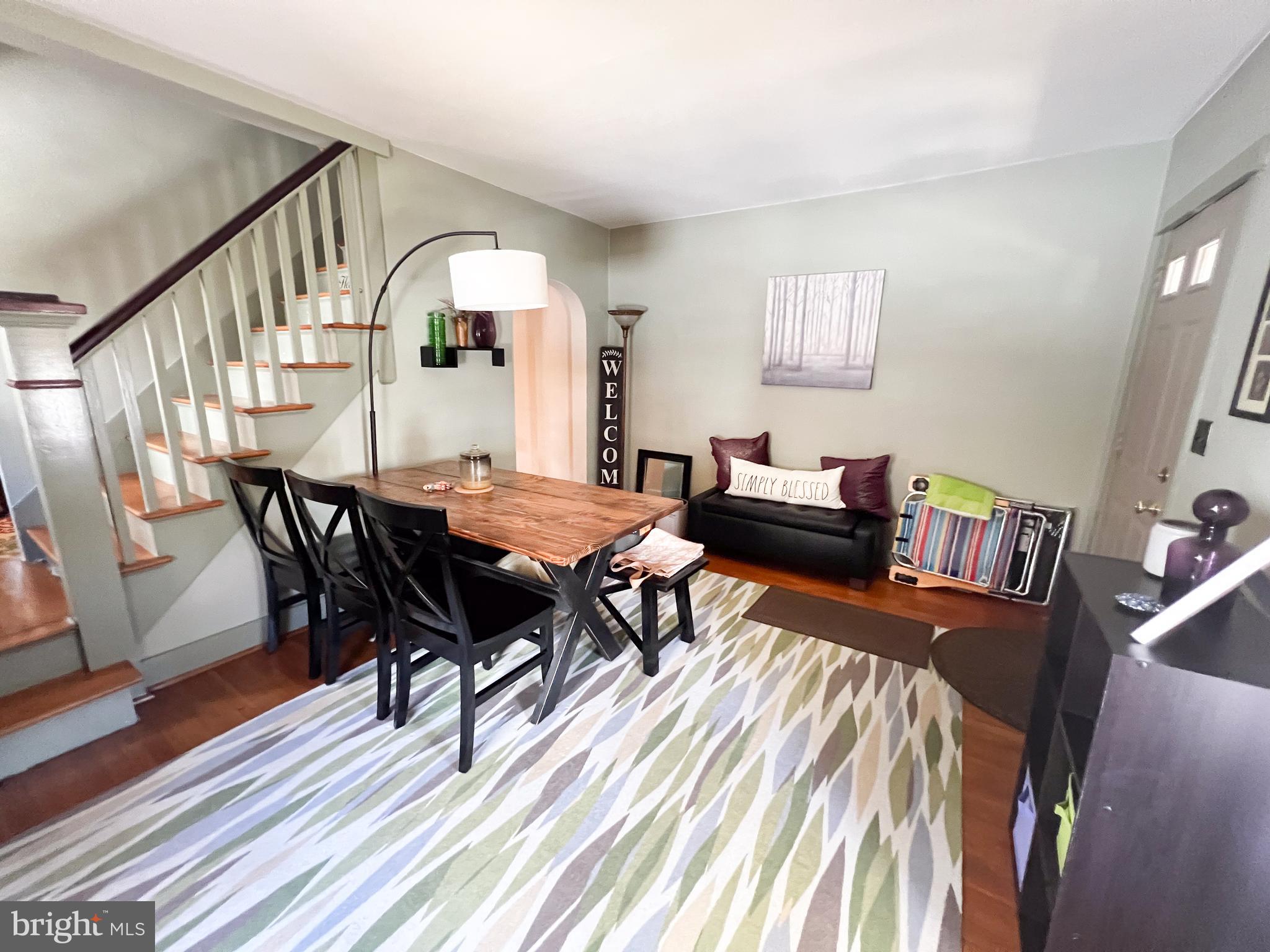 15 - 17 NORTH MANN AVENUE