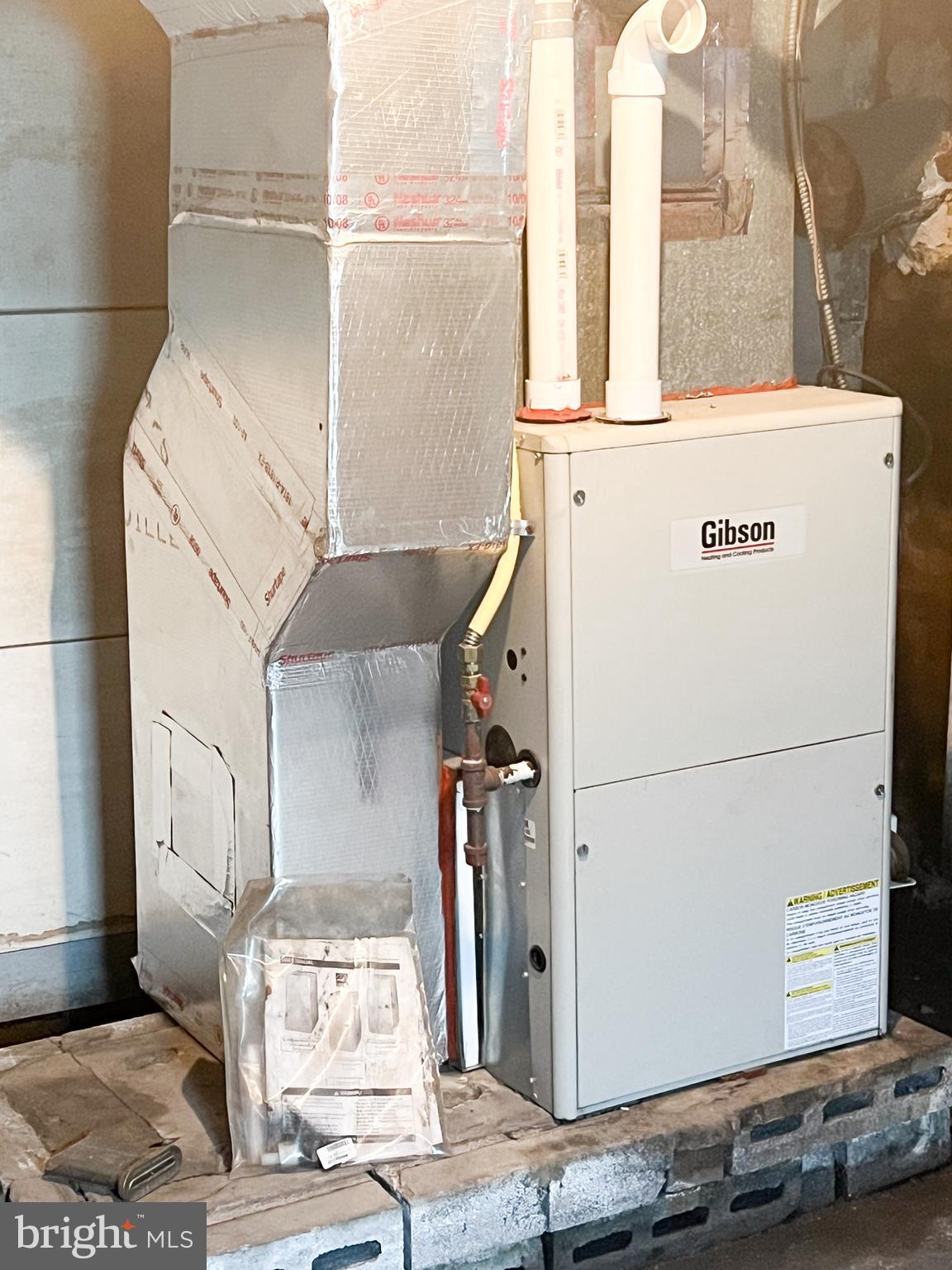 15 - 17 NORTH MANN AVENUE