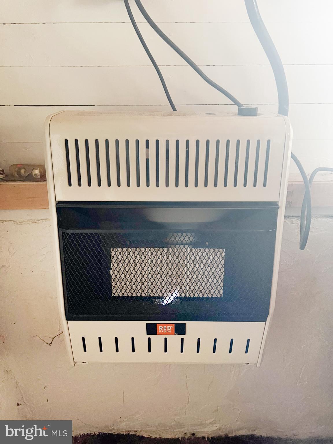 15 - 17 NORTH MANN AVENUE