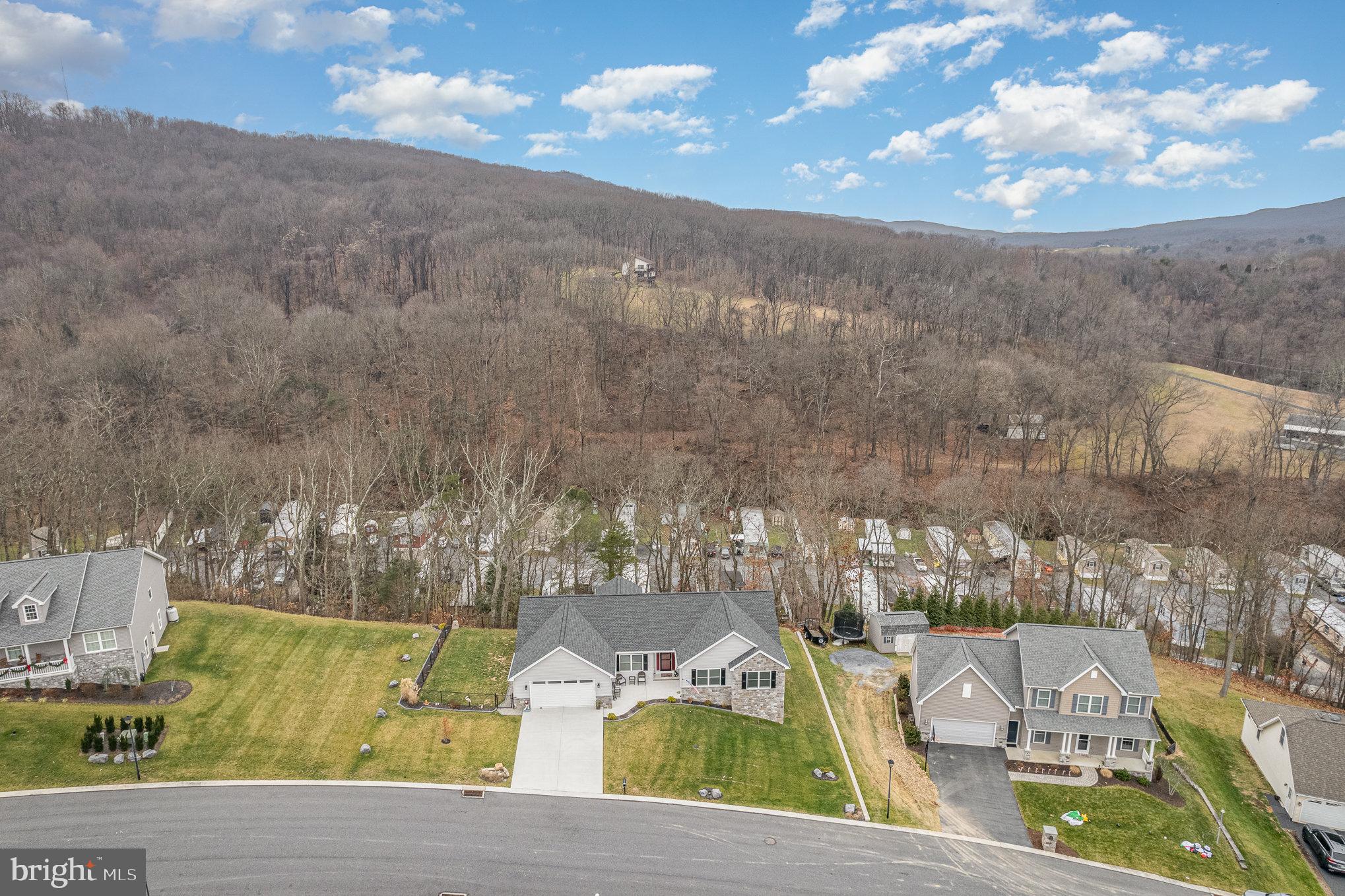 306 WHITETAIL TERRACE