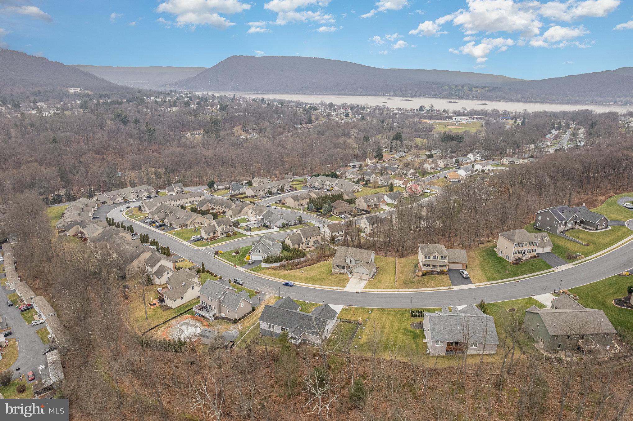 306 WHITETAIL TERRACE