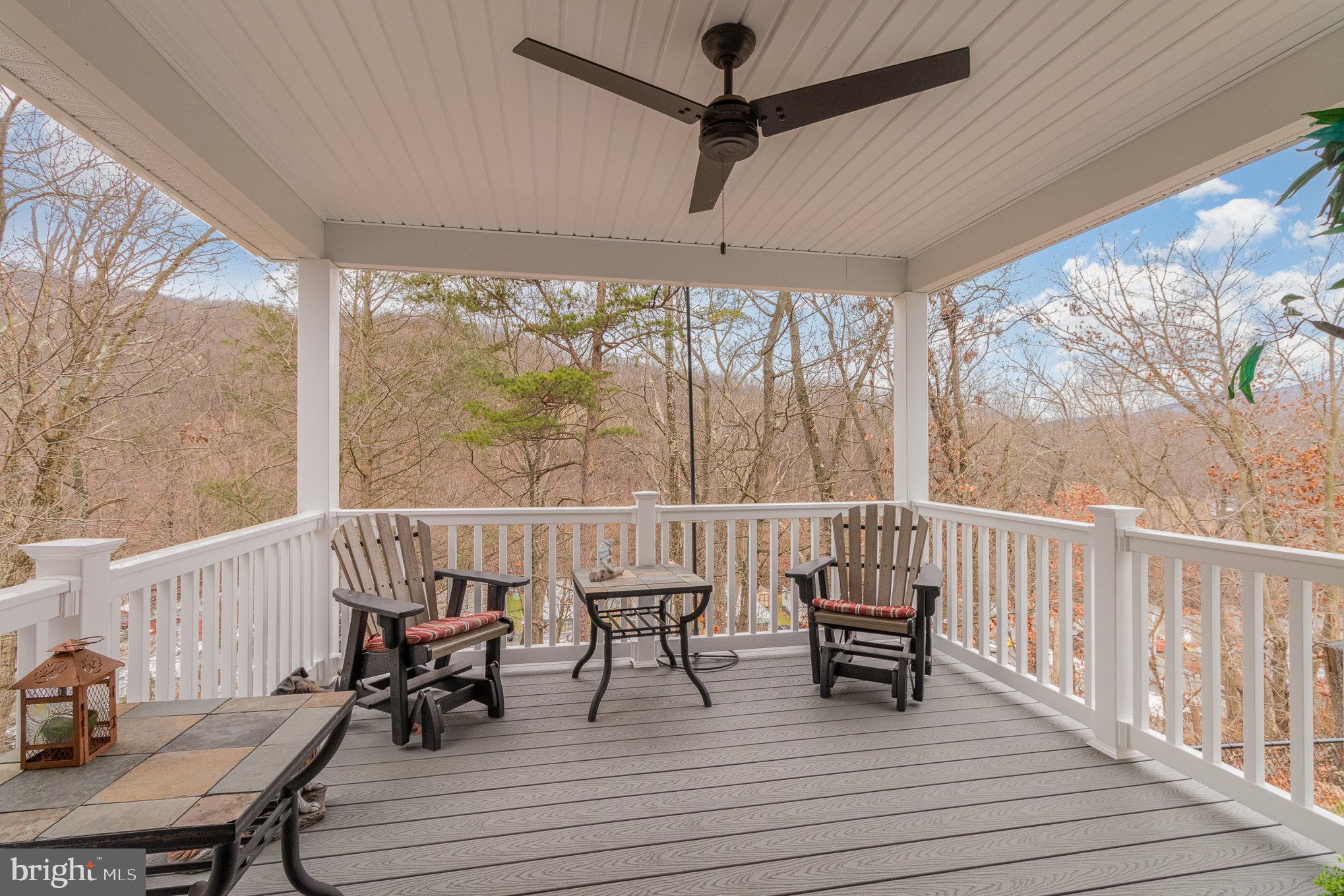 306 WHITETAIL TERRACE