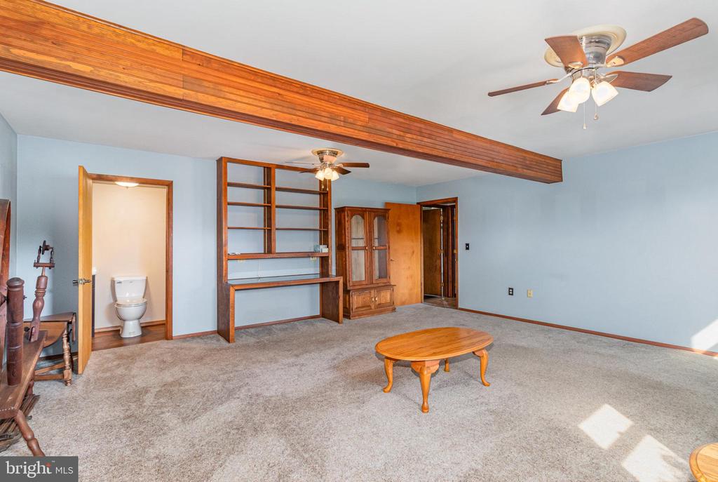 141 HUGGINS ROAD