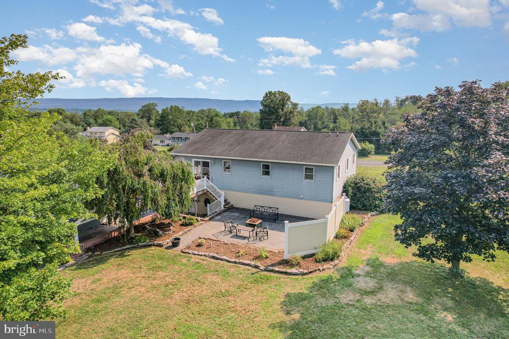141 HUGGINS ROAD