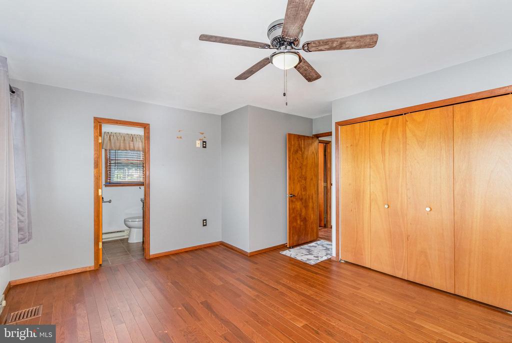 141 HUGGINS ROAD