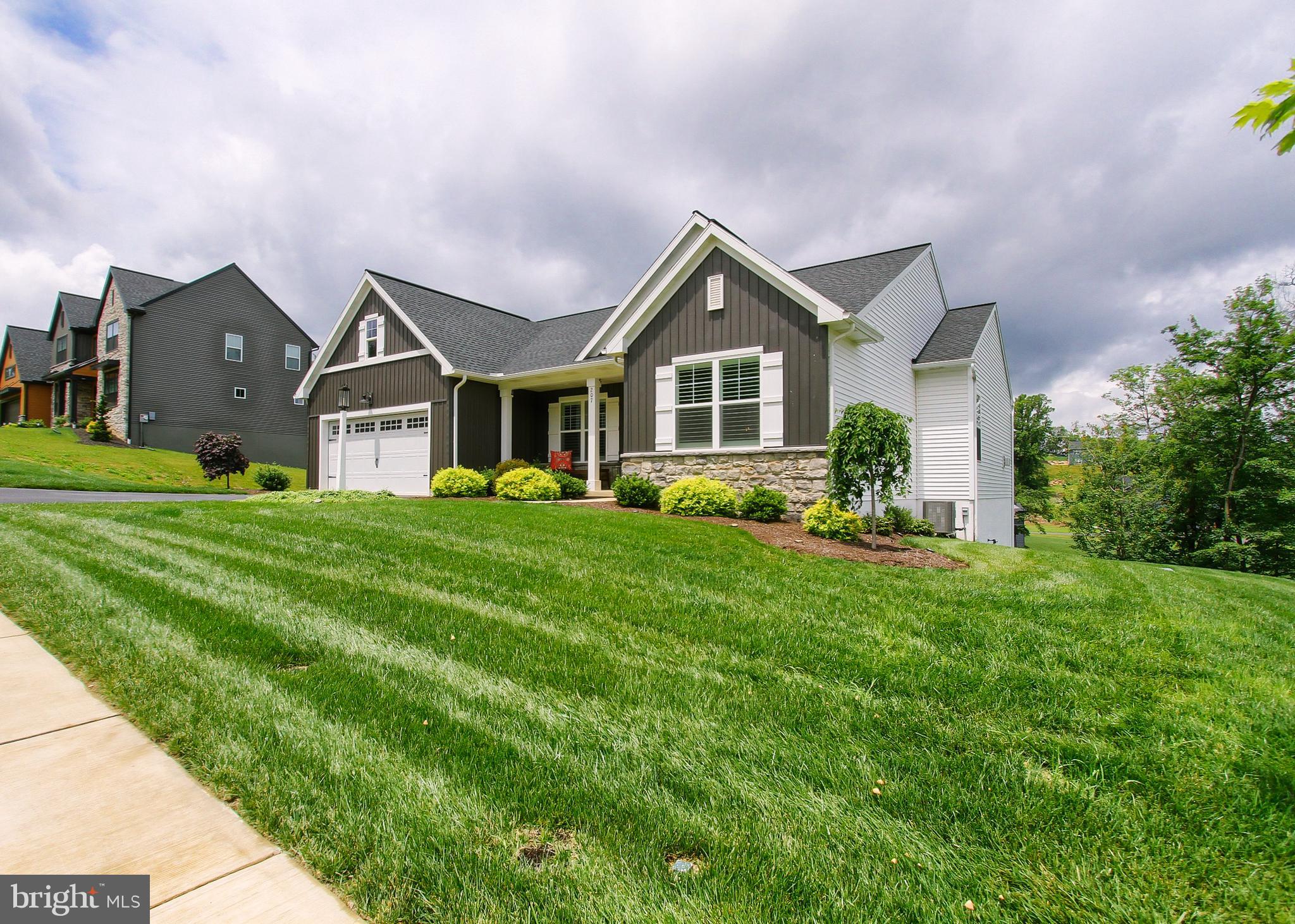 207 ROCKVILLE BOULEVARD