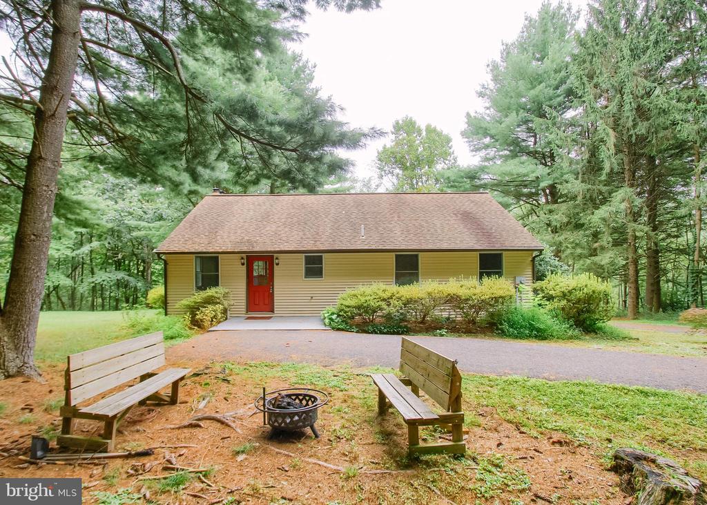 17 MARION DRIVE