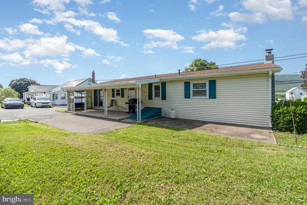 1743 W MAIN STREET