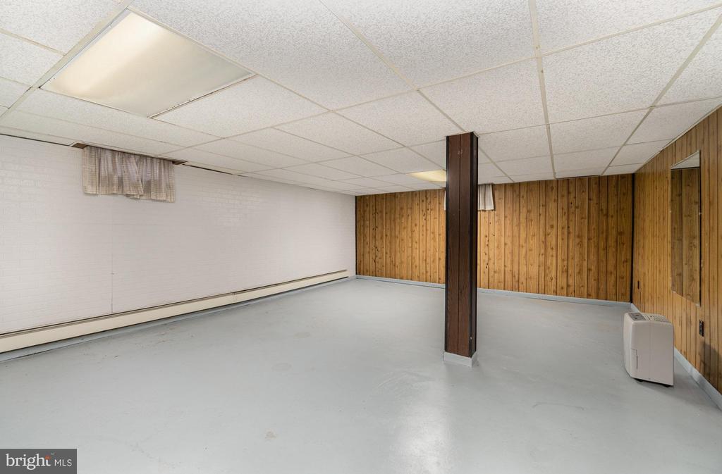 1743 W MAIN STREET