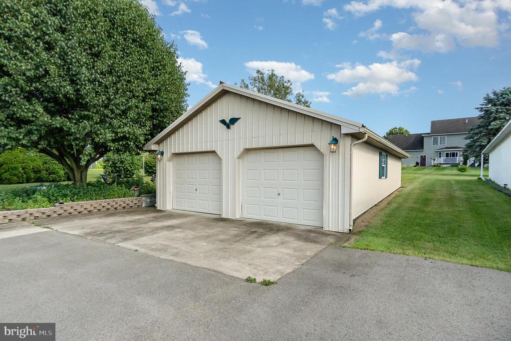 1743 W MAIN STREET