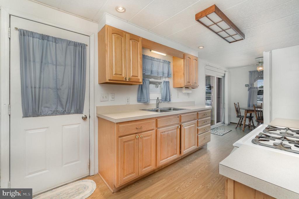 1743 W MAIN STREET