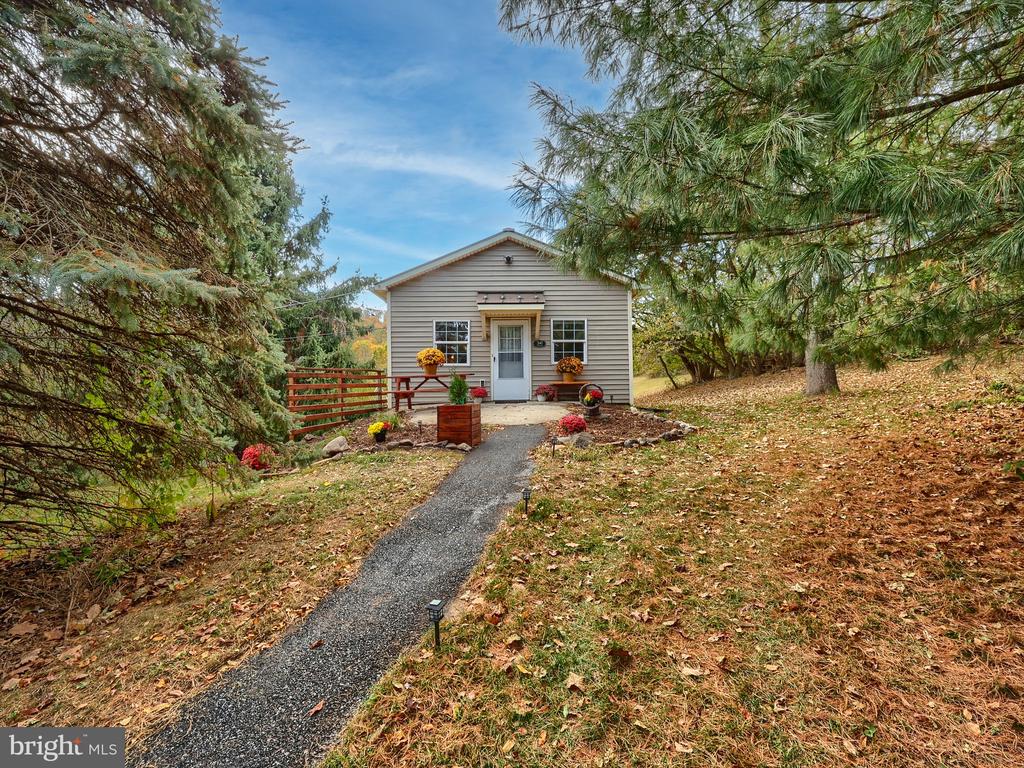 341 SHUEY ROAD