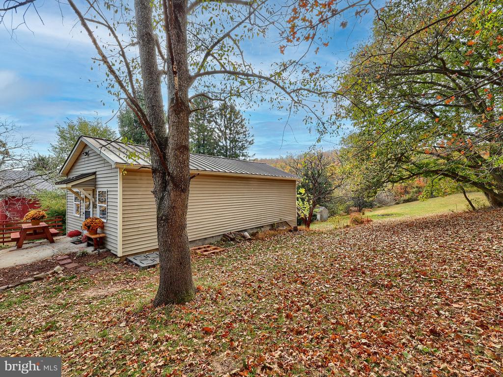 341 SHUEY ROAD