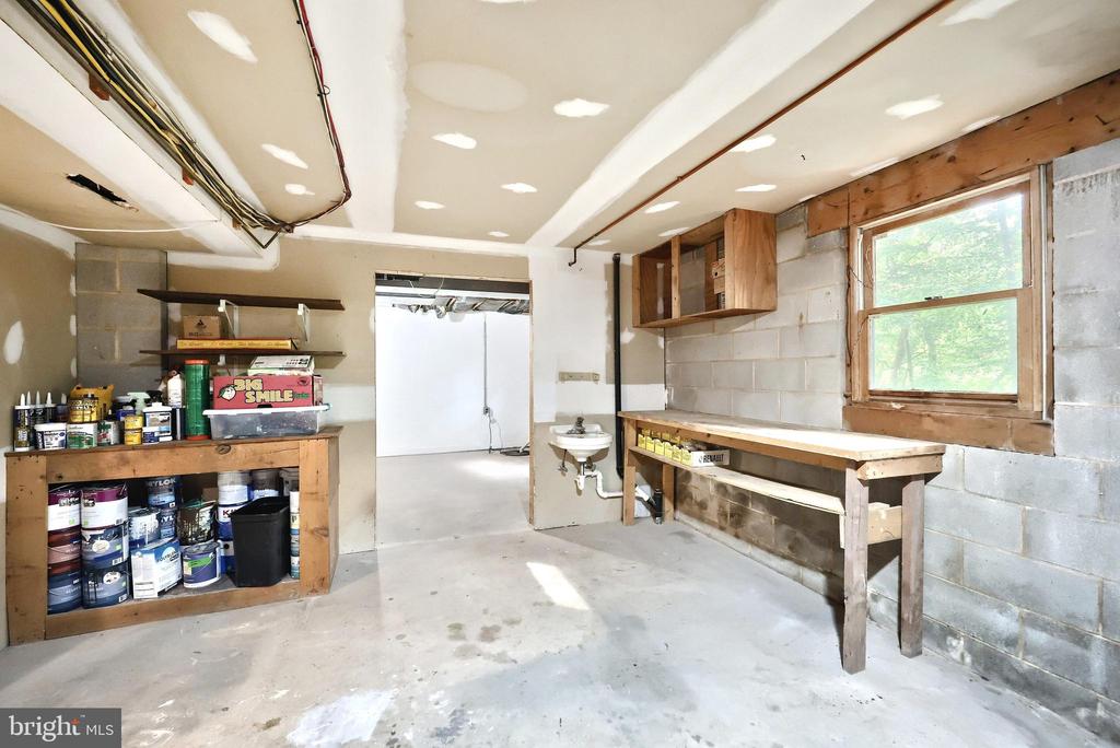 8 PINE TREE DRIVE
