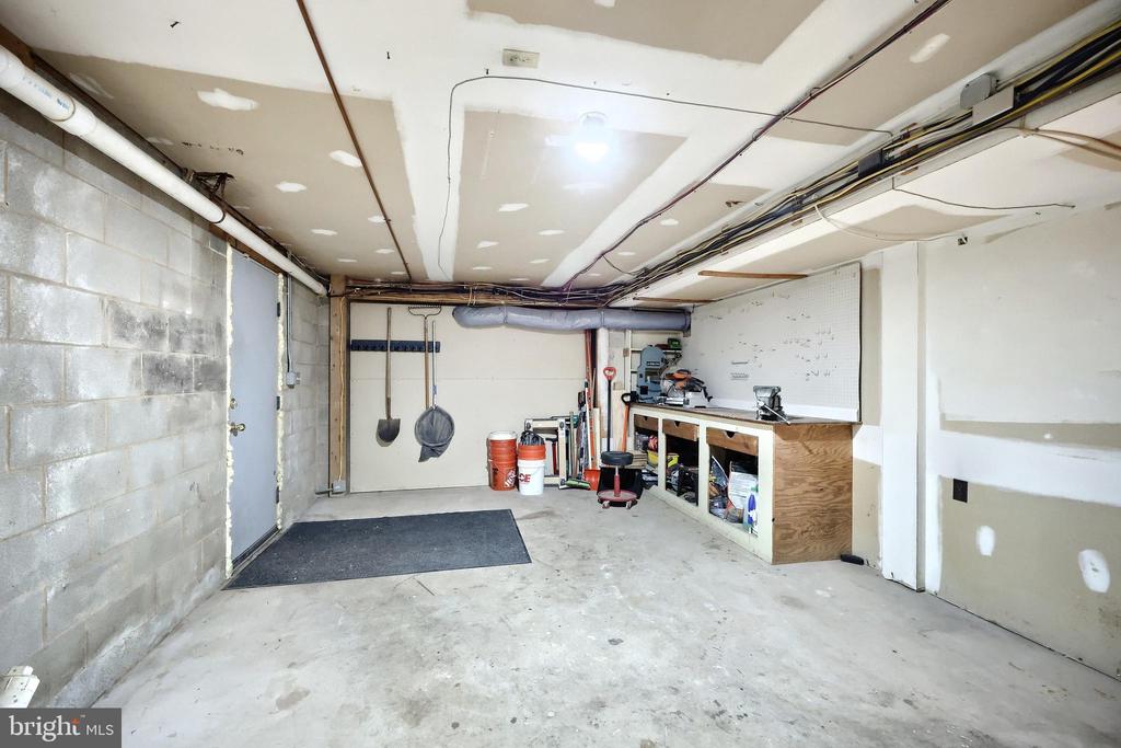 8 PINE TREE DRIVE