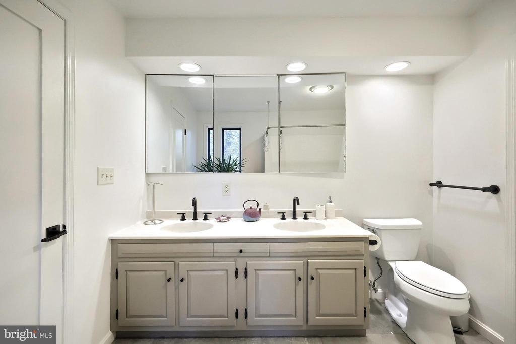 8 PINE TREE DRIVE
