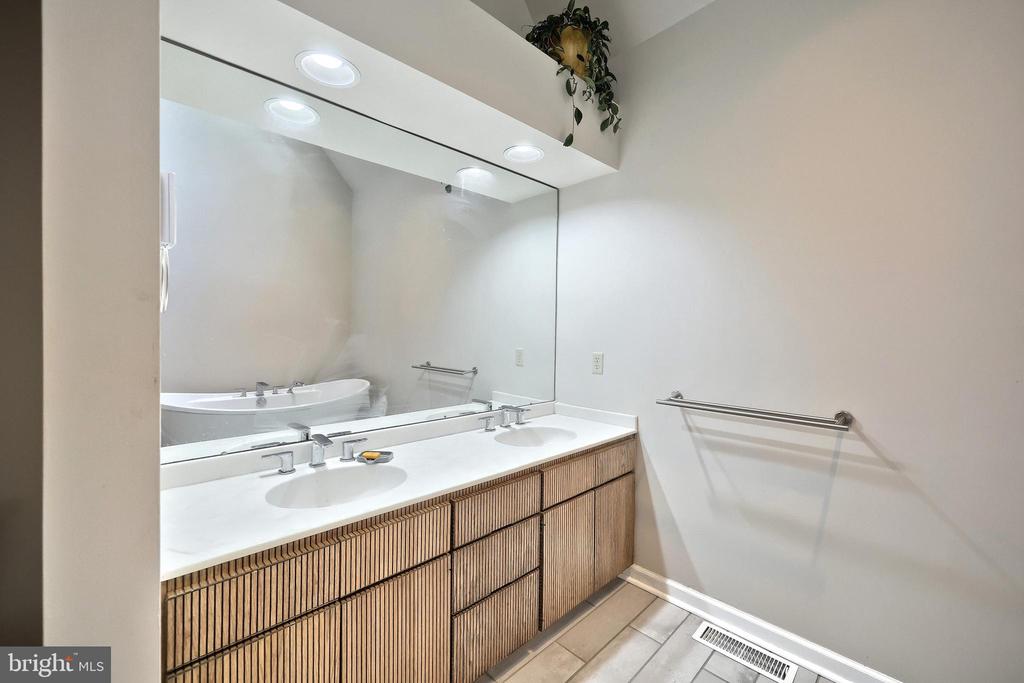 8 PINE TREE DRIVE