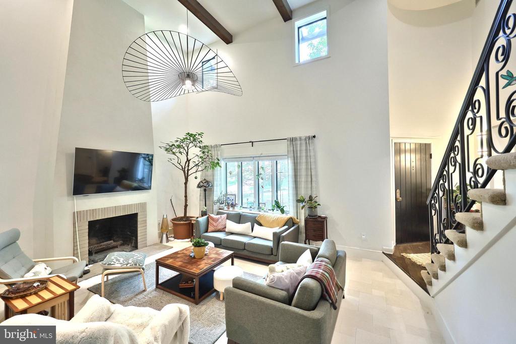 8 PINE TREE DRIVE