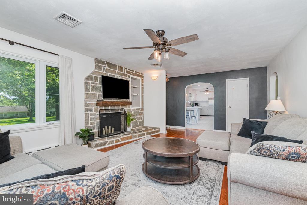 507 HARRISBURG PIKE