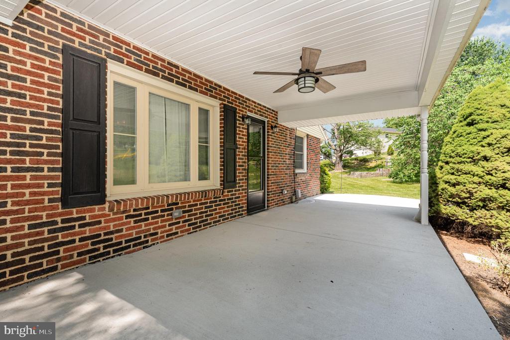 507 HARRISBURG PIKE