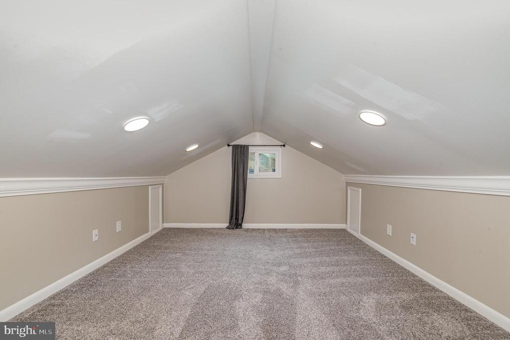 507 HARRISBURG PIKE