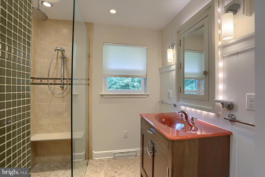 403 EVERGREEN ROAD