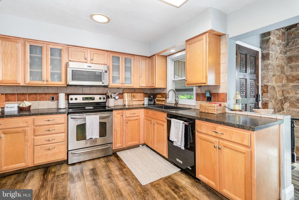 605 EVERGREEN ROAD