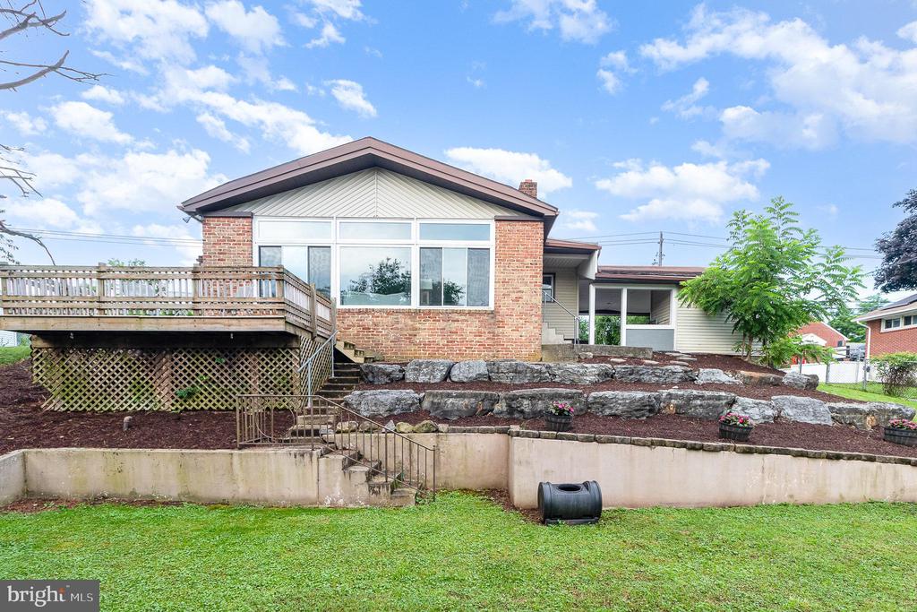 605 EVERGREEN ROAD