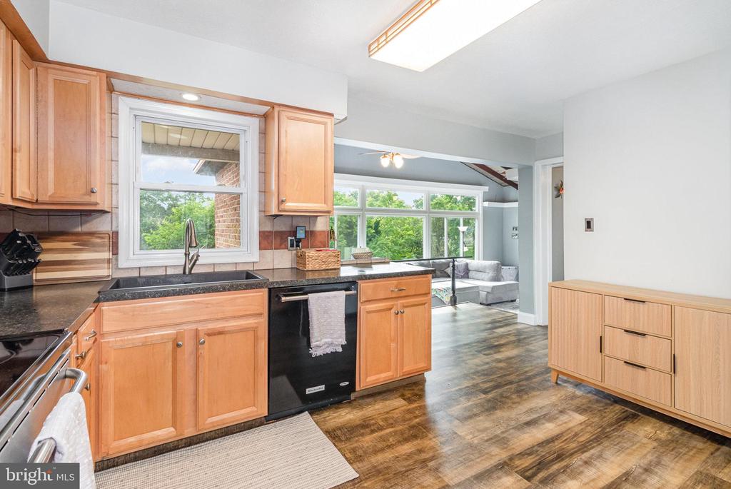 605 EVERGREEN ROAD