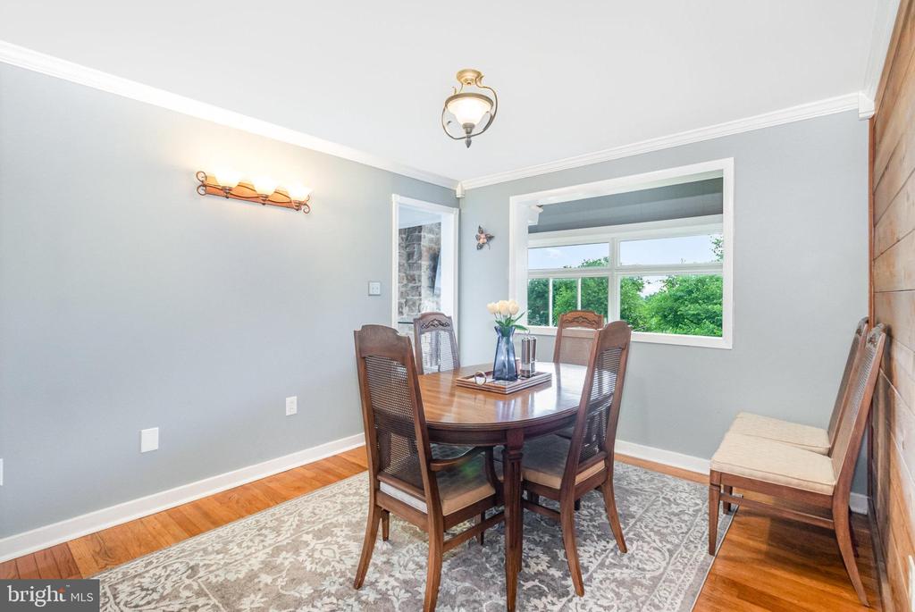 605 EVERGREEN ROAD