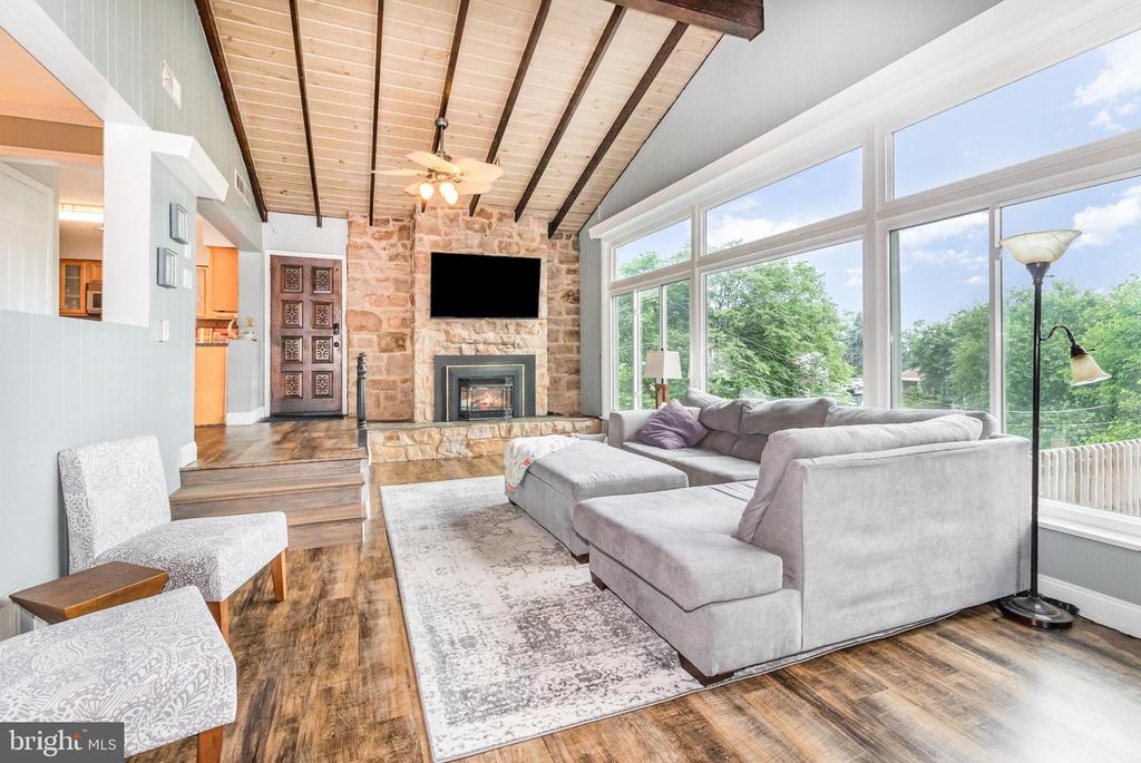 605 EVERGREEN ROAD