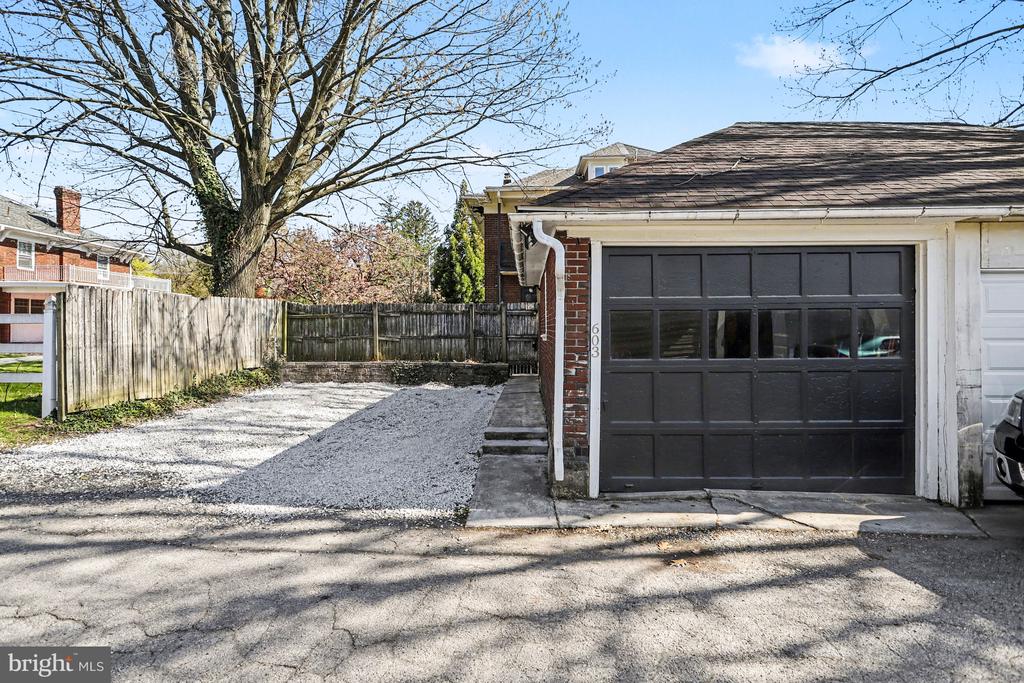 603 COUNTRY CLUB ROAD