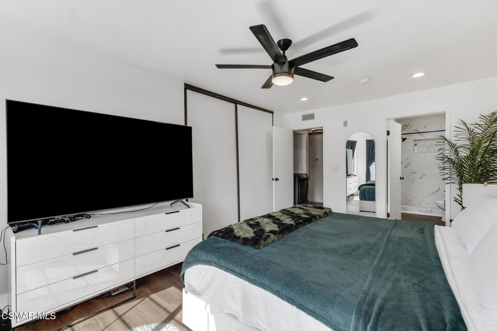 10220 De Soto Avenue, 11