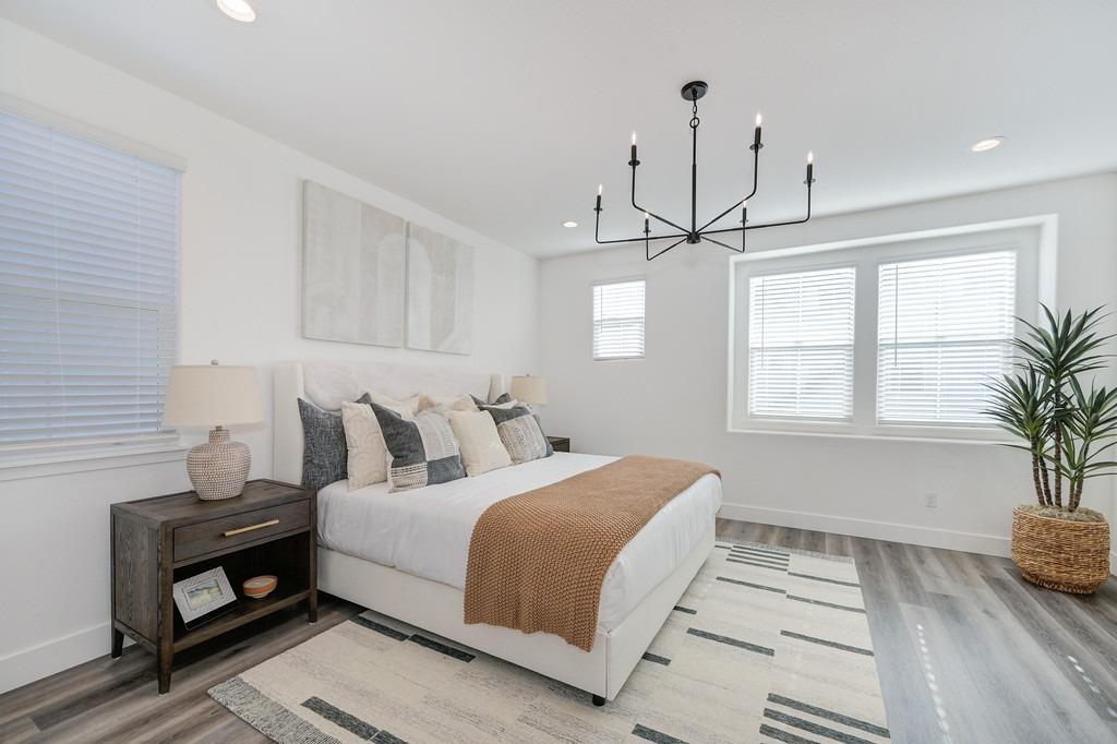 2326 Bronze Star Way