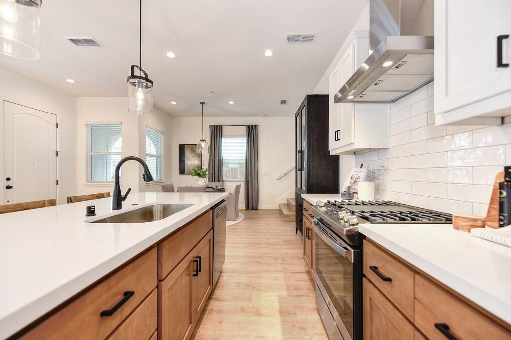 2372 Wanser Walk