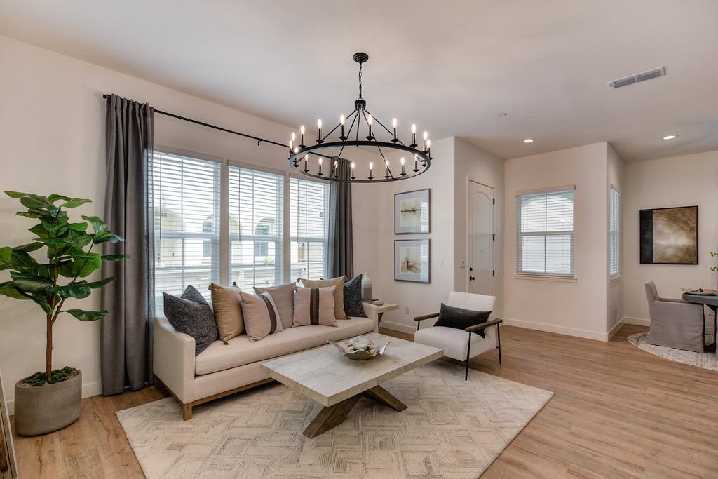 2372 Wanser Walk