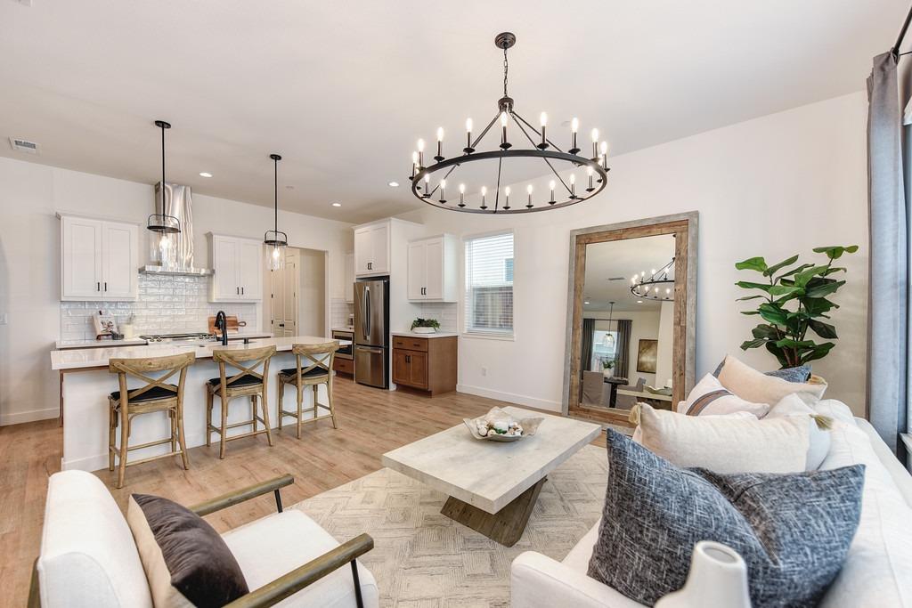 2372 Wanser Walk