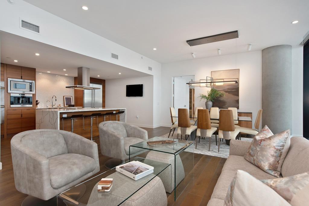 500 J Street 1805