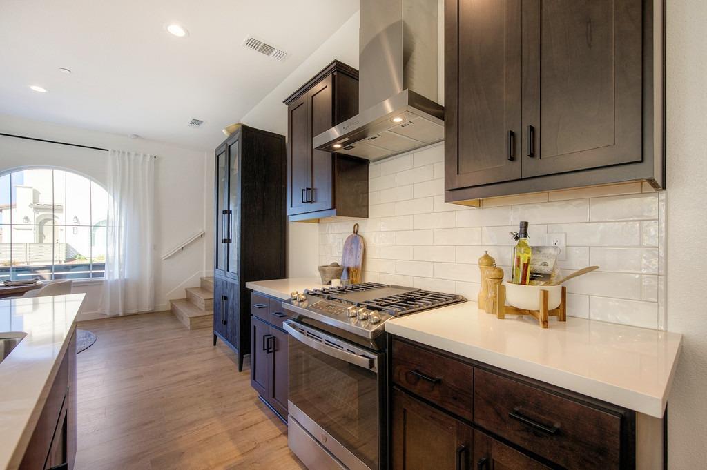 3229 Giovanni Street