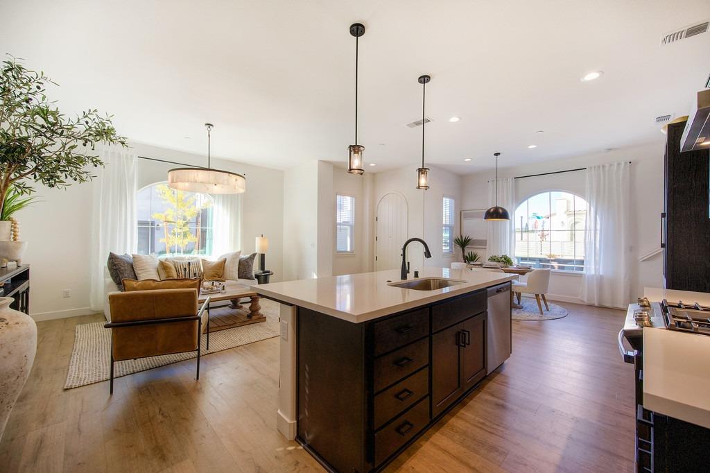 3229 Giovanni Street