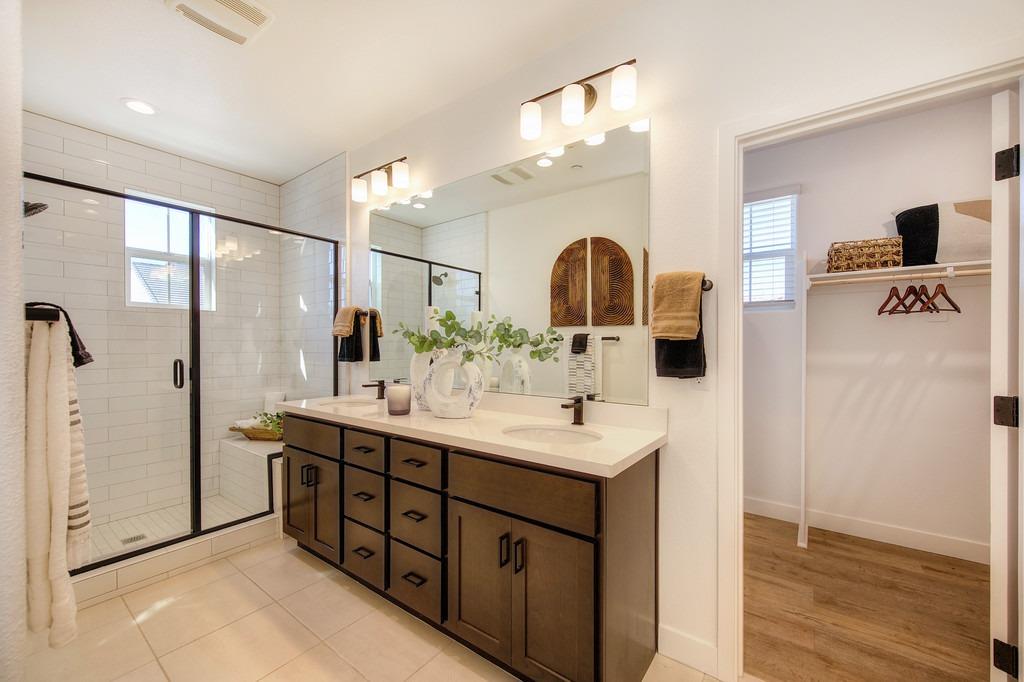 3229 Giovanni Street