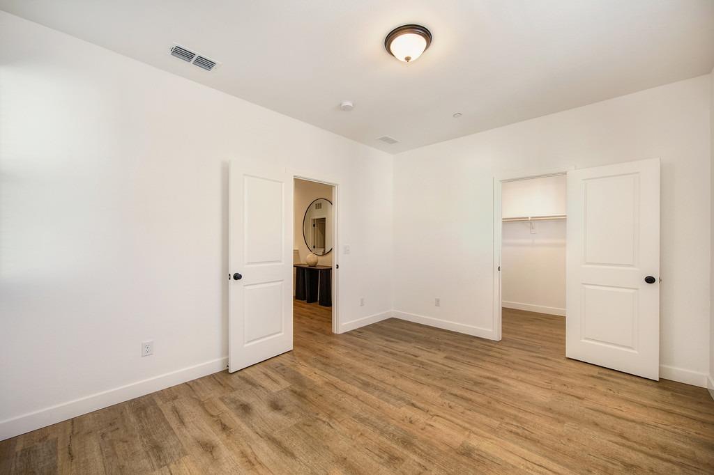 3229 Giovanni Street