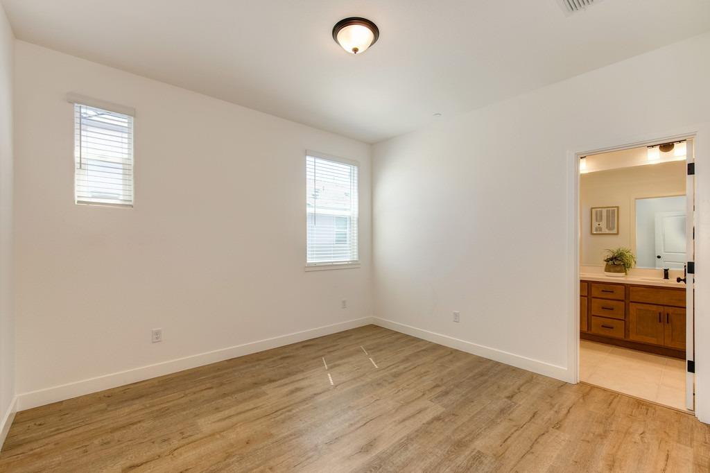 3298 Ronald Reagan Way