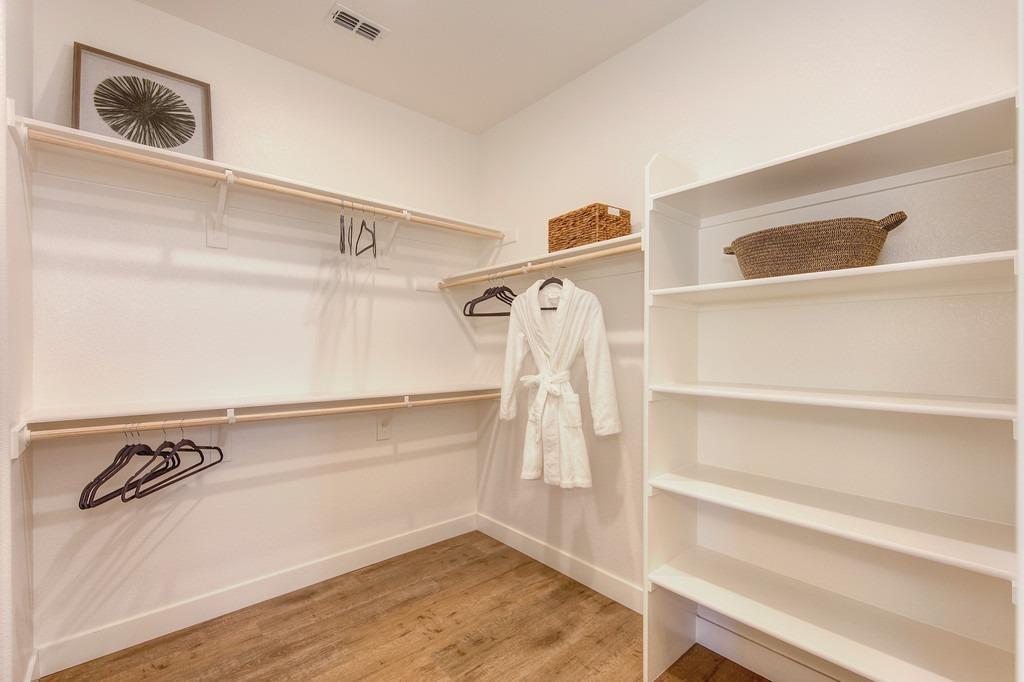 3298 Ronald Reagan Way