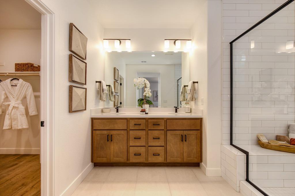 3298 Ronald Reagan Way