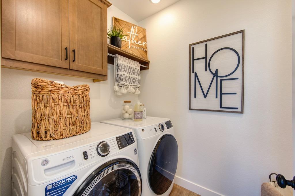 3298 Ronald Reagan Way